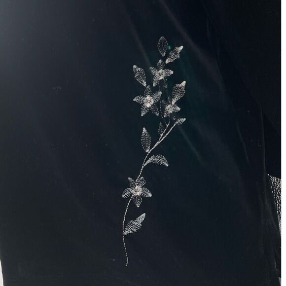 Outfit JPR size medium embroidered black velvet top - Picture 4 of 10